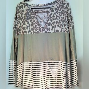 Women’s long sleeve shirt.